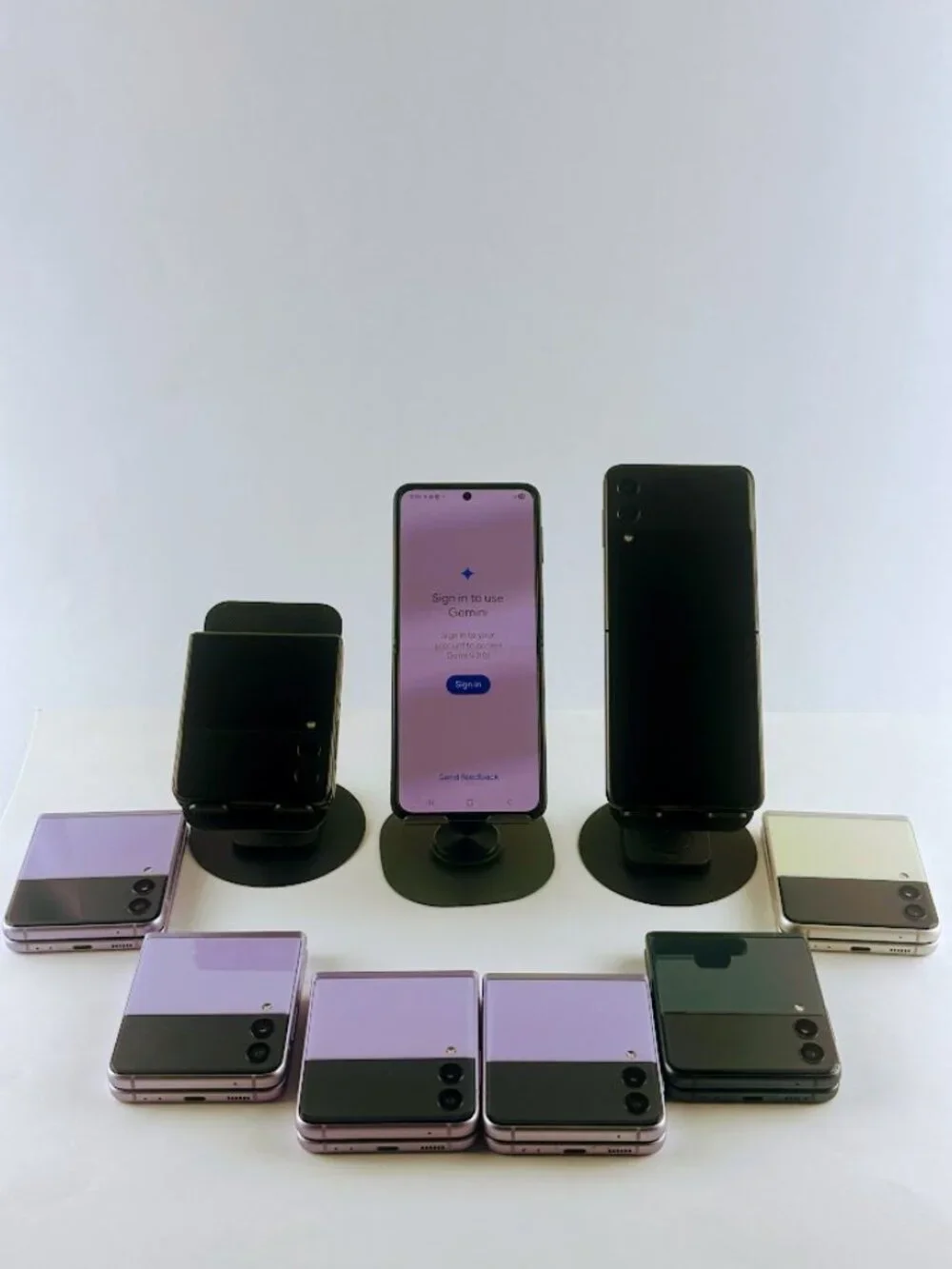 Samsung Galaxy Z Flip3 Unlocked (Originally Verizon) Good Condition 8 RAM 256 GB